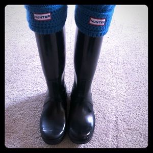 🌺Hunter boots with blue cozy inserts!🔥